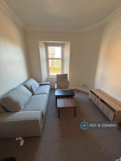 3 Bedroom Flat To Rent In Union St, Stirling, FK8