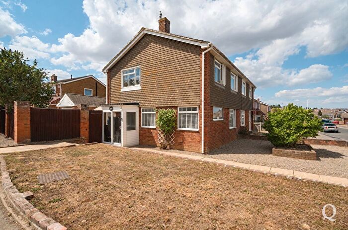 3 Bedroom Semi-Detached House For Sale In Gadby Road, Sittingbourne, Kent, ME10