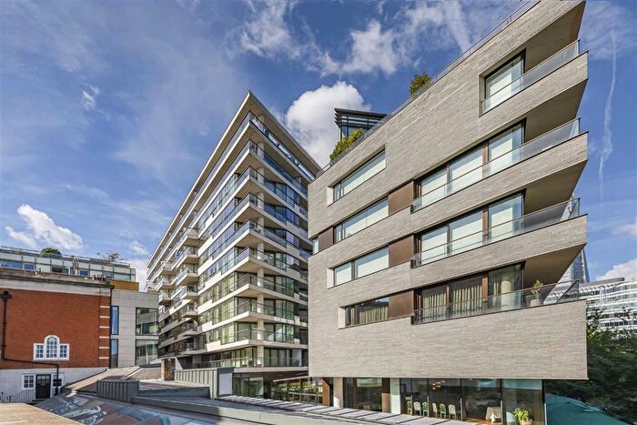 2 Bedroom Flat To Rent In Duchess Walk, One Tower Bridge, SE1
