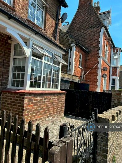 3 Bedroom Semi-Detached House To Rent In The Gables Villas, Ramsgate, CT11