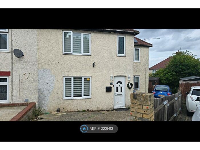 4 Bedroom Semi-Detached House To Rent In Ash Road, Rochester, ME2