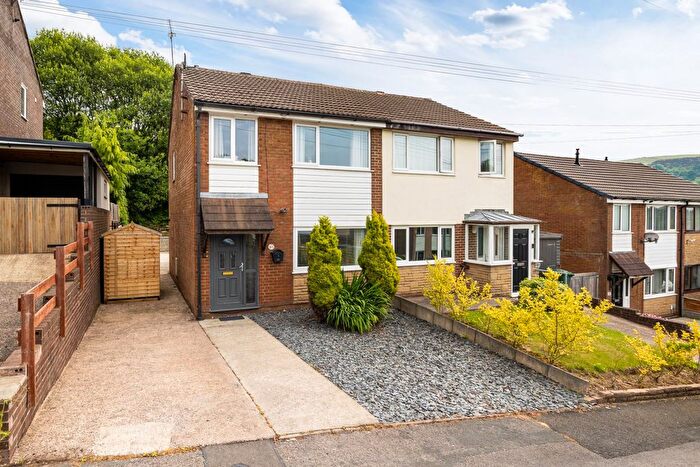 3 Bedroom Semi-Detached House For Sale In Hilltop Drive, Rossendale, Lancashire, BB4