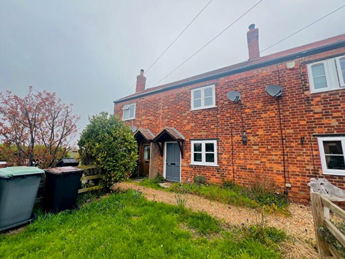 2 Bedroom Cottage To Rent In Stamford Lane, Warmington, Peterborough, PE8