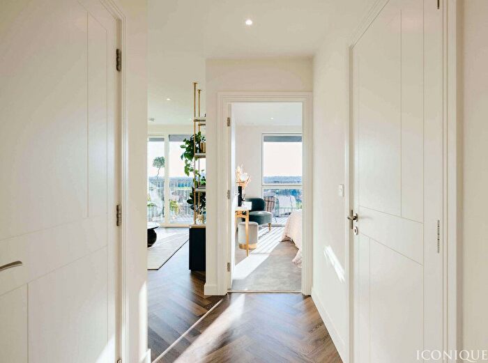 1 Bedroom Flat For Sale In The Hyde, London, NW9