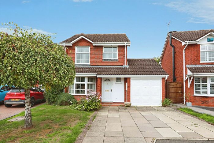3 Bedroom Detached House For Sale In Home Furlong, Wellesbourne, Warwick, CV35