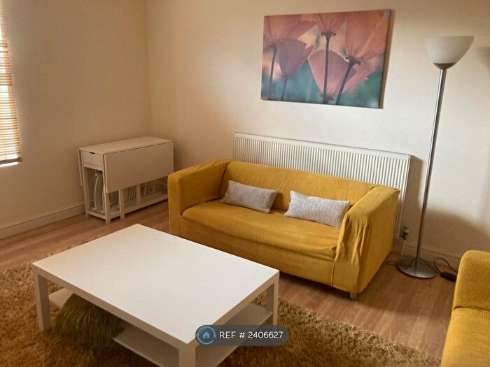 1 Bedroom Flat To Rent In Langsett Road, Sheffield, S6