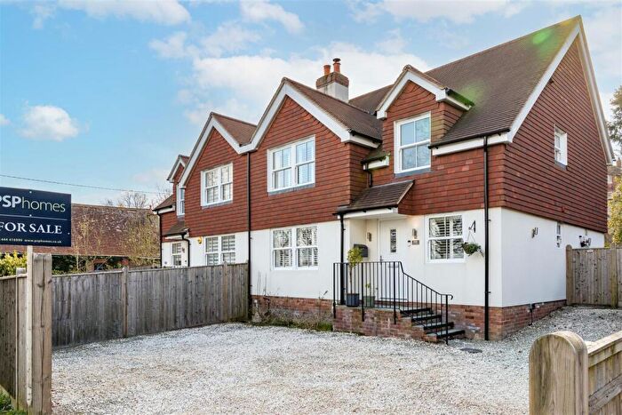 3 Bedroom Semi-Detached House For Sale In Western Road, Newick, BN8