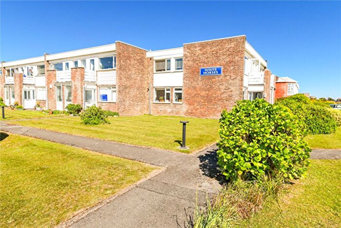 2 Bedroom Apartment For Sale In Marine Drive, Barton On Sea, New Milton, Hampshire, BH25