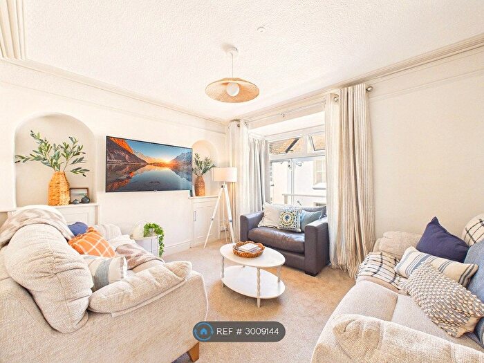 5 Bedroom Detached House To Rent In Trenwith Place, St Ives, TR26