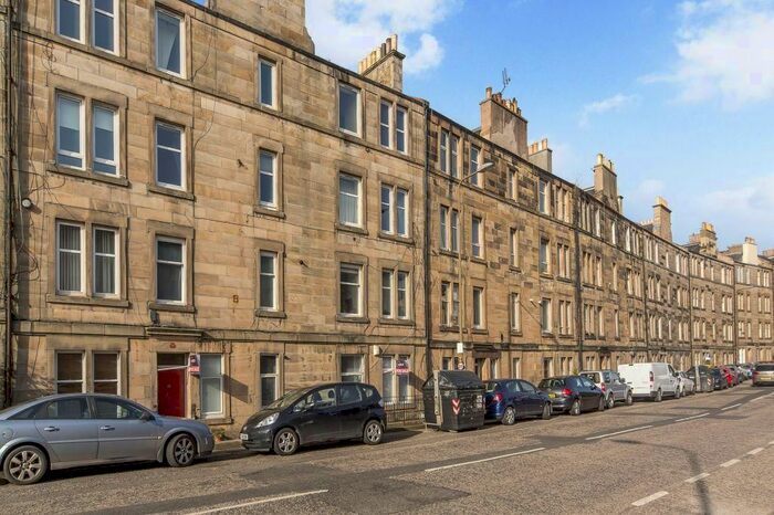 1 Bedroom Flat To Rent In , Roseburn Street, Edinburgh, EH12