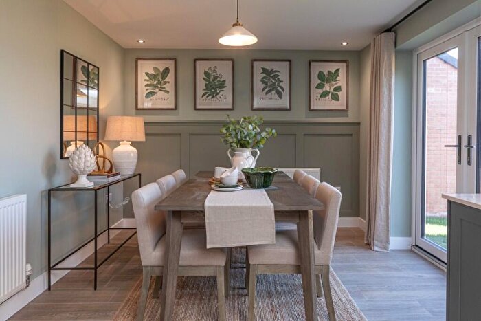 3 Bedroom Detached House For Sale In Selby Road, Howden, DN14