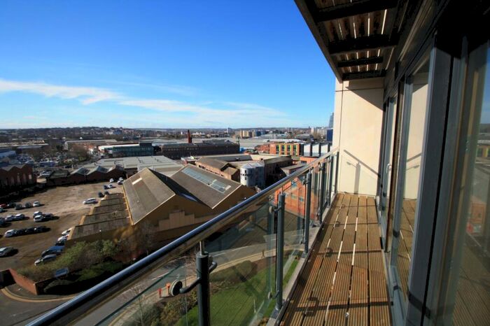 2 Bedroom Flat To Rent In Clarence House, The Boulevard, Leeds, West Yorkshire, LS10