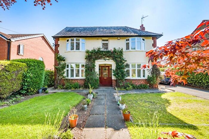 3 Bedroom Detached House To Rent In Hallfield Lane, Wetherby, West Yorkshire, LS22