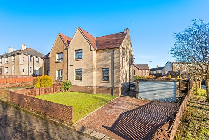4 Bedroom Semi-Detached House For Sale In Burnside Crescent, Fauldhouse, EH47