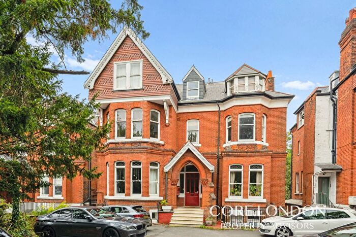 1 Bedroom Flat For Sale In Mount Avenue, London, W5