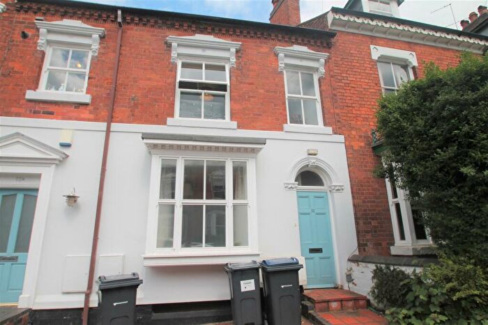 3 Bedroom Flat To Rent In Station Road, Harborne, Birmingham, B17