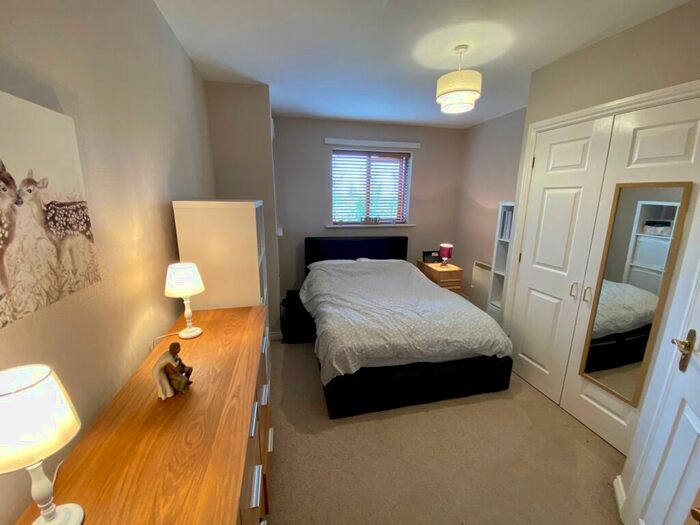 2 Bedroom Apartment To Rent In Williams Park, Benton, NE12