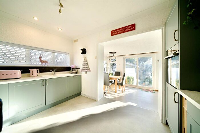 2 Bedroom Bungalow For Sale In Mead Road, Weymouth, DT4