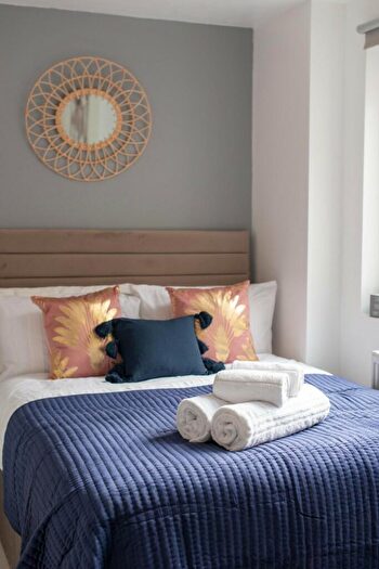 1 Bedroom Serviced Apartments To Rent In Poynton Road, London, N17