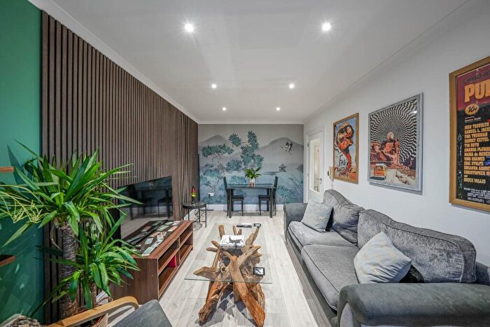 2 Bedroom Apartment To Rent In Forster Court, Durham Road, Low Fell, Gateshead, Tyne And Wear, NE9