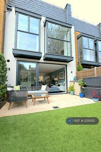 4 Bedroom Terraced House To Rent In Park View Mews, London, SE13