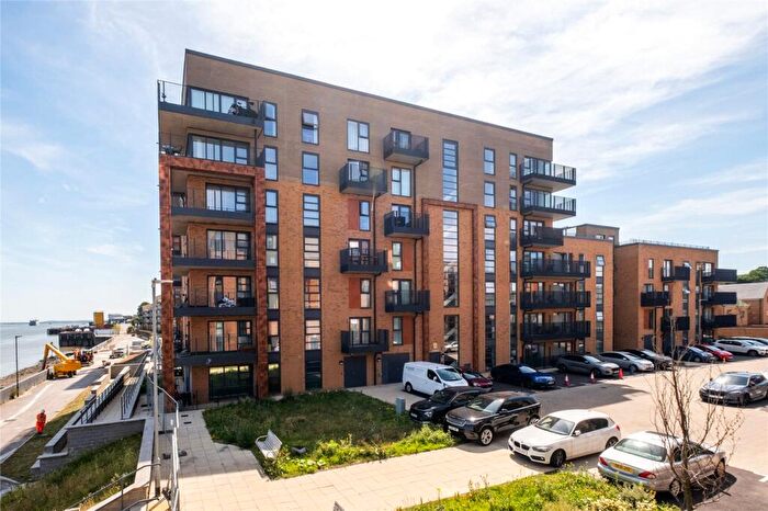 2 Bedroom Flat For Sale In Brunswick Heights, Henley Approach, Northfleet, DA11