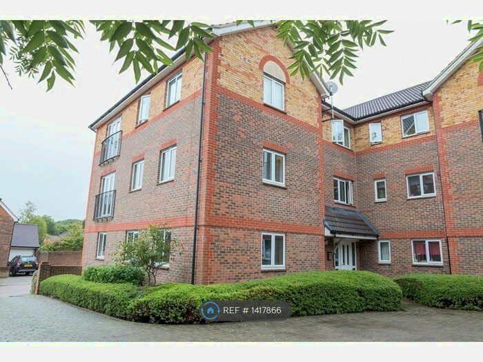 2 Bedroom Flat To Rent In Singleton, Ashford, TN23
