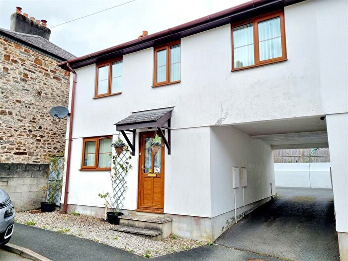 3 Bedroom Semi-Detached House For Sale In Duke Street, Launceston, PL15