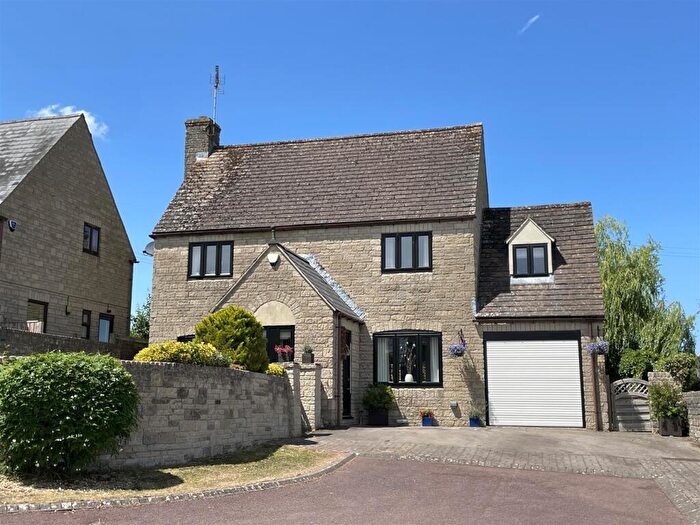 4 Bedroom Detached House For Sale In Shepherds Way, Northleach, Cheltenham, GL54