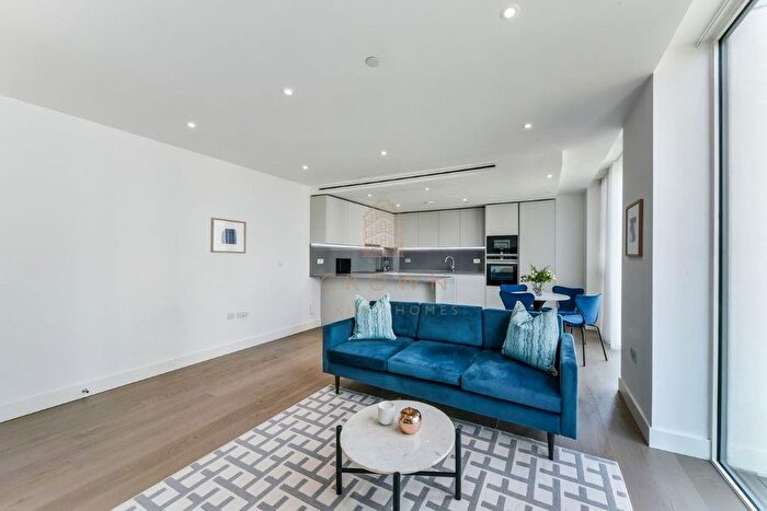 1 Bedroom Flat To Rent In Vaughan Way, London, E1W