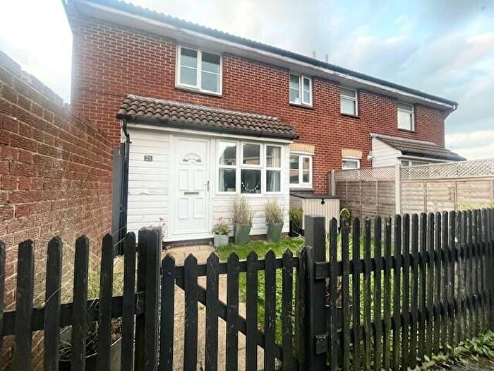 1 Bedroom House To Rent In Shawford Road, Throop, BH8