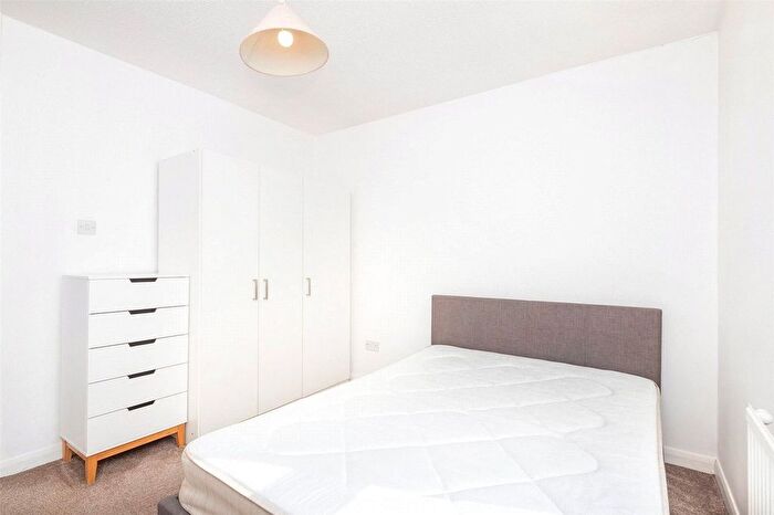 2 Bedroom Flat To Rent In Priory Road, Parsons Lodge, London, NW6