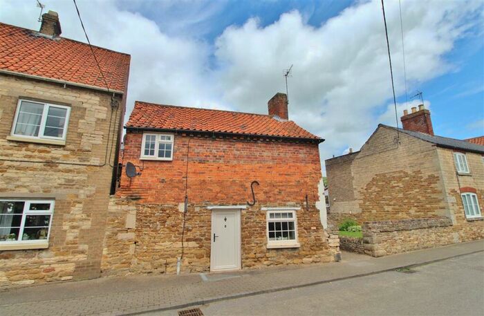 1 Bedroom Cottage For Sale In West Street, Barkston, NG32