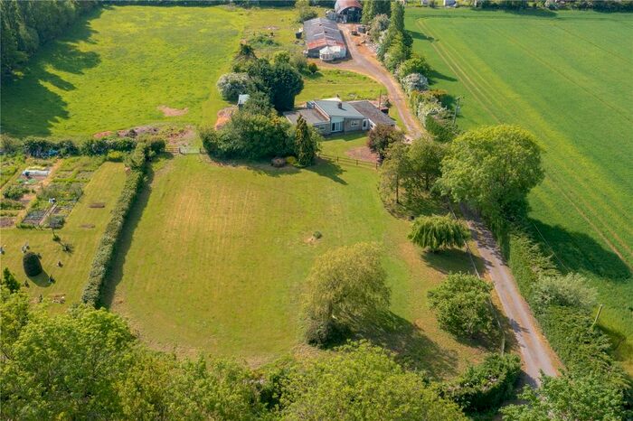 3 Bedroom Bungalow For Sale In Hale Road, Swavesey, Cambridge, Cambridgeshire, CB24