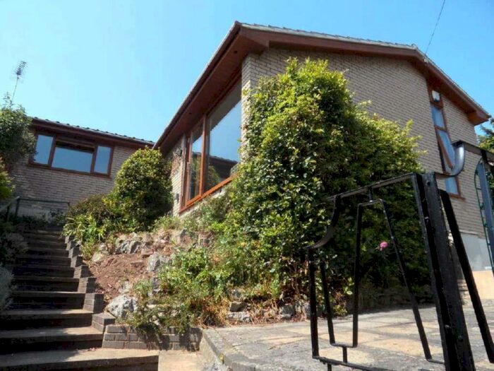 4 Bedroom Bungalow To Rent In Coombe Road, Weston Hillside, BS23