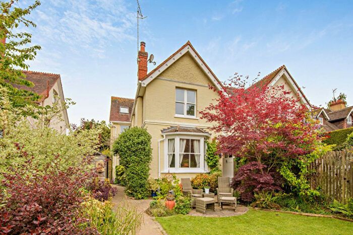 4 Bedroom Semi-Detached House For Sale In Willow Walk, Shere, GU5