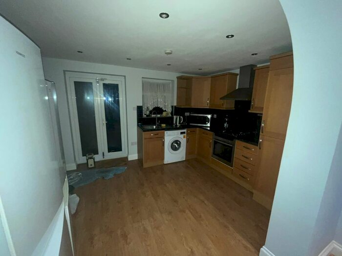 4 Bedroom Terraced House To Rent In Greenbank Avenue, Wembley, HA0