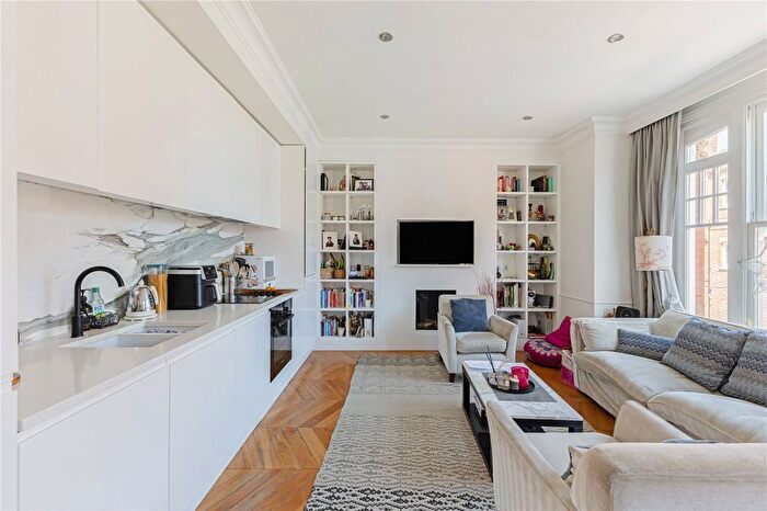 3 Bedroom Flat For Sale In Buer Road, Fulham, London, United Kingdom, SW6