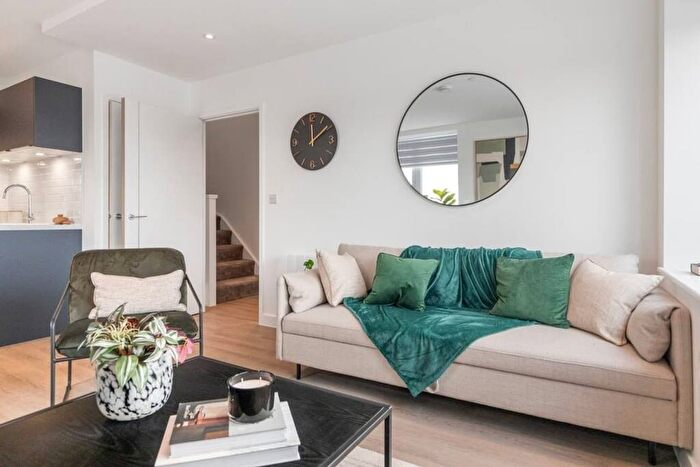 2 Bedroom Flat To Rent In Beckenham Rd, Beckenham, London, BR3