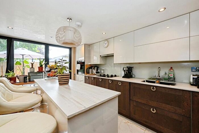 3 Bedroom Semi-Detached House For Sale In Upper Fairfield Road, Leatherhead, Surrey, KT22