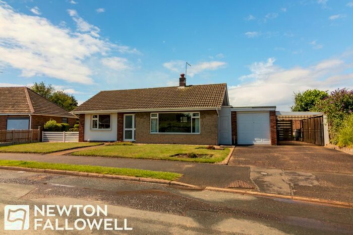 3 Bedroom Bungalow For Sale In Longholme Road, Retford, DN22