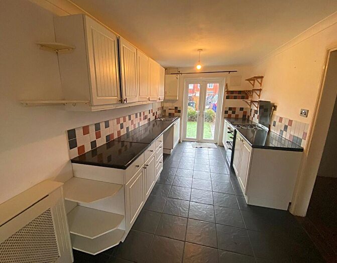 3 Bedroom Terraced House To Rent In Oakley Place, Cardiff(City), CF11