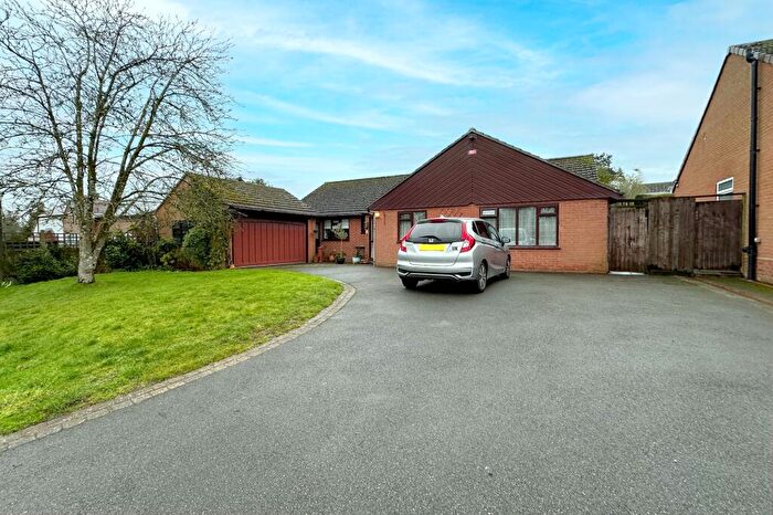 4 Bedroom Detached Bungalow For Sale In Tudor Close, Balsall Common, CV7