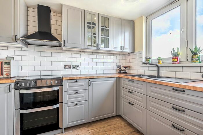 1 Bedroom Flat To Rent In Woodland Grove, London, SE10