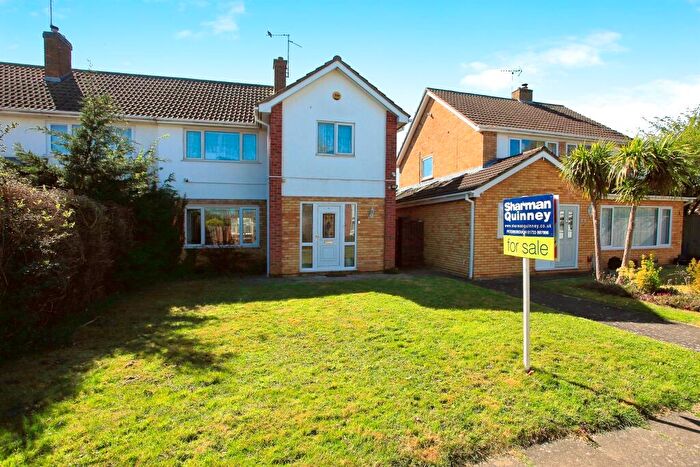 3 Bedroom Semi-Detached House For Sale In Brocklesby Gardens, Peterborough, PE3