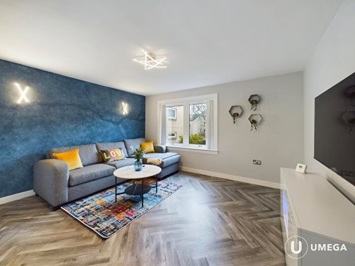 1 Bedroom Apartment To Rent In Abbeyhill Crescent, Abbeyhill, Edinburgh, EH8