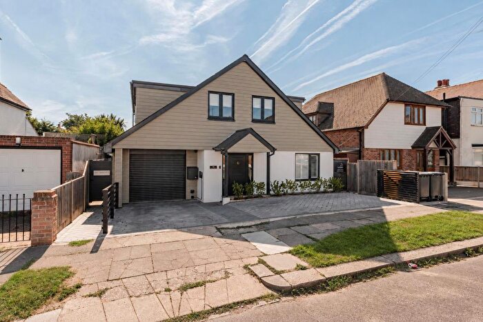 5 Bedroom Detached House For Sale In Pier Avenue, Herne Bay, CT6