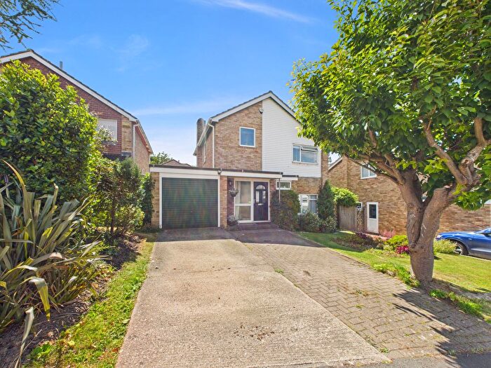 3 Bedroom Detached House For Sale In Culverton Hill, Princes Risborough, Buckinghamshire, HP27