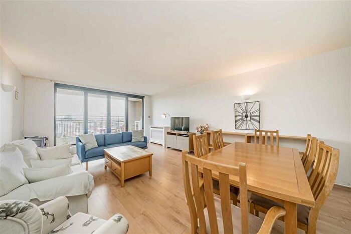 2 Bedroom Flat To Rent In Cromwell Road, South Kensington, SW7