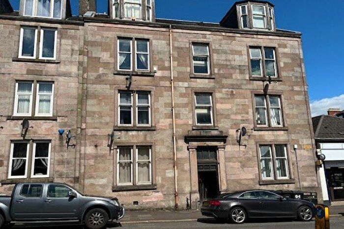 1 Bedroom Flat To Rent In South Street, Greenock, PA16